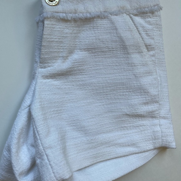 🎉HOST PICK🎉 Lilly Pulitzer white cotton/tweed/fringe shorts - Picture 8 of 14